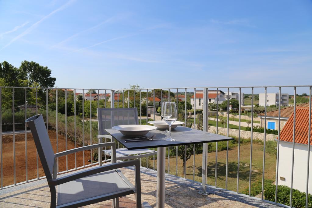 Mk | Apartments Nin Vrsi Εξωτερικό φωτογραφία