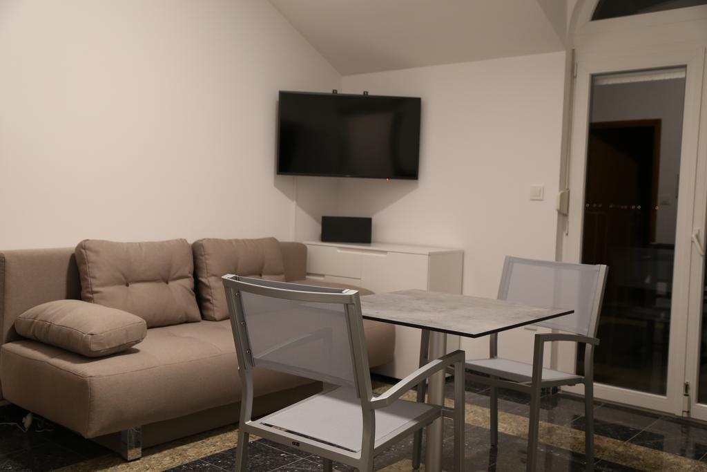 Mk | Apartments Nin Vrsi Εξωτερικό φωτογραφία